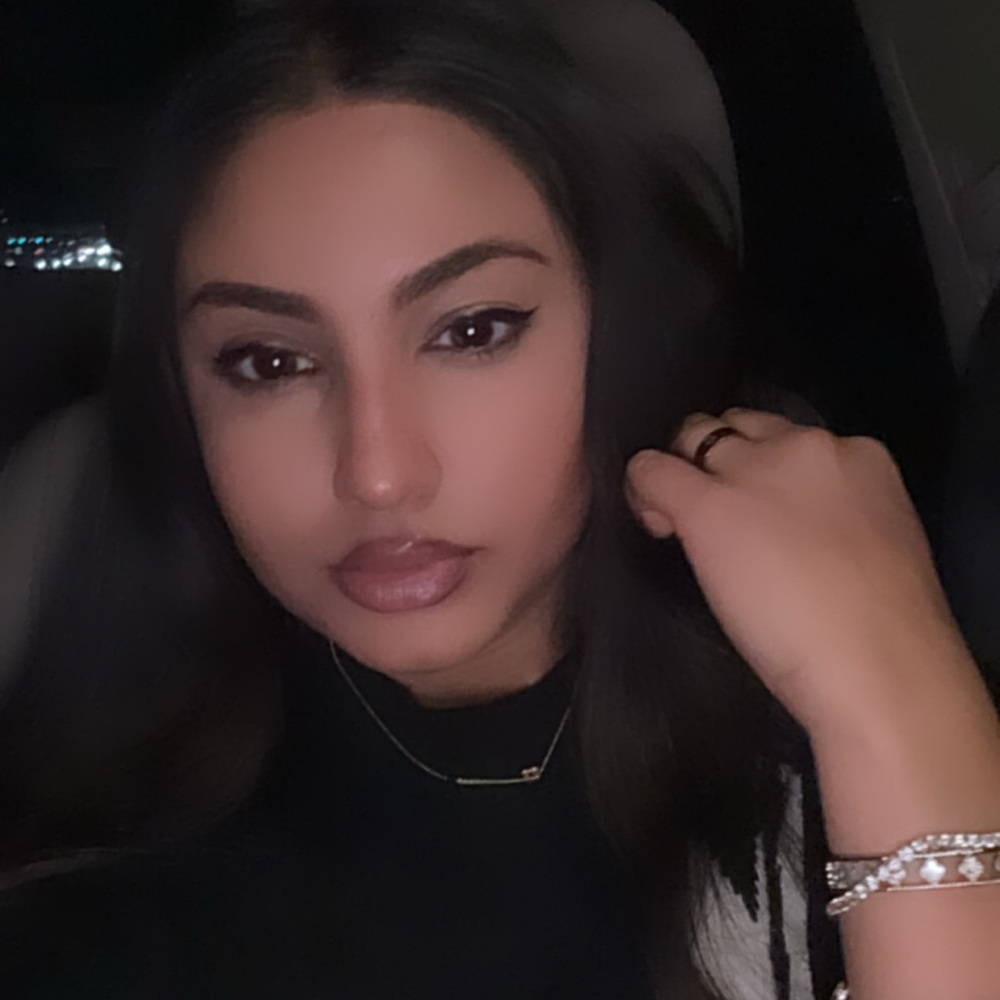 Meet your Posher, Christina